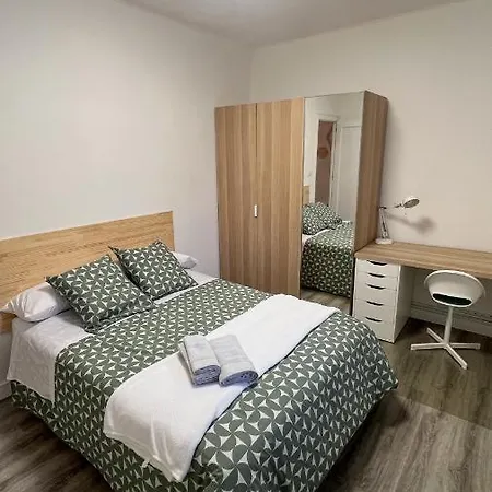 Feriehus Amplia Casa De 9 Hab, Cabral.