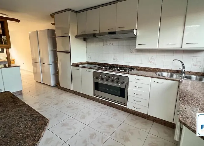 Amplia Casa De 9 Hab, Cabral. Tatil Evi Vigo