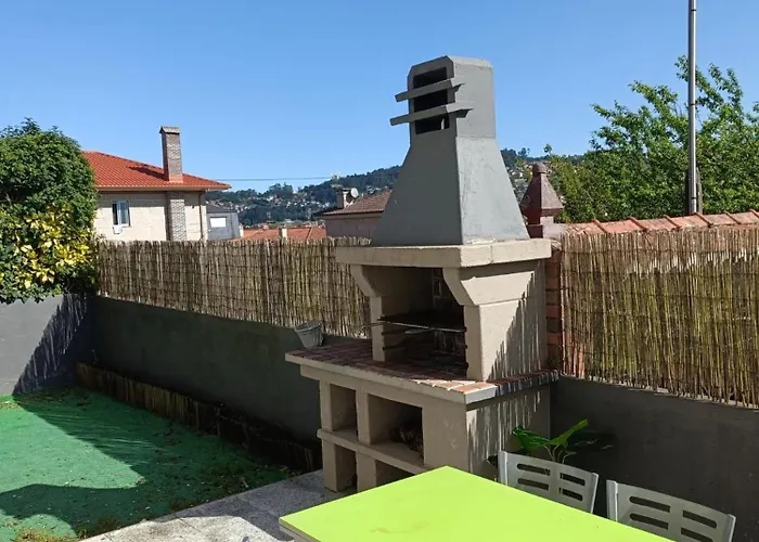 Amplia Casa De 9 Hab, Cabral.